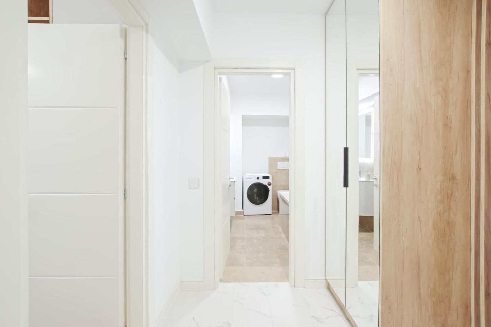 Himson-Blue Apartament Iasi Exterior foto